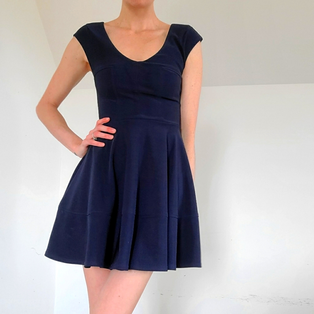 GUESS - Dress - Picture 9 of 14